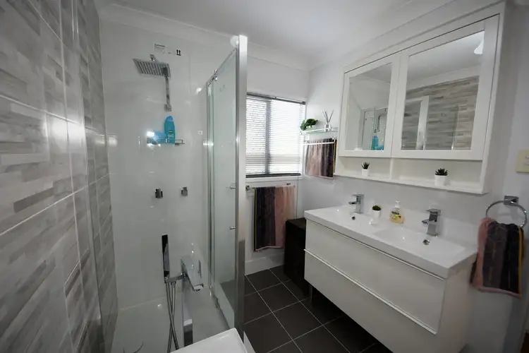 Fifth view of Homely house listing, 1 Hardy Avenue, Park Avenue QLD 4701