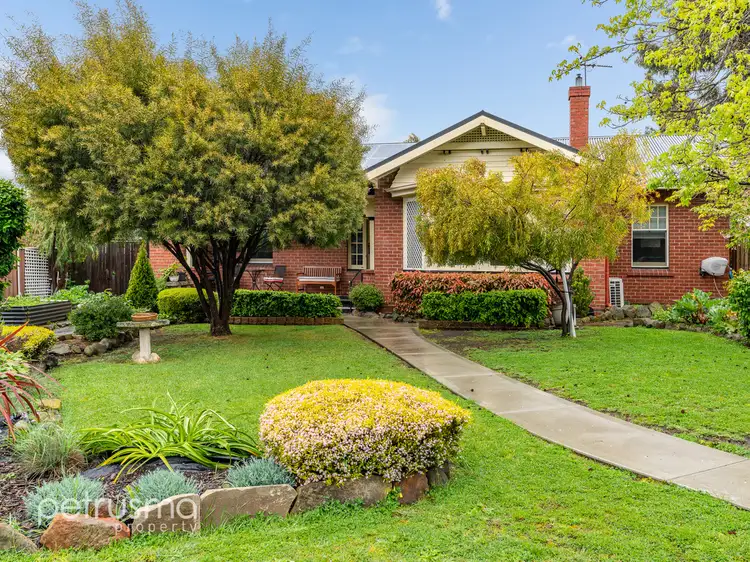 27 Tower Road, New Town TAS 7008