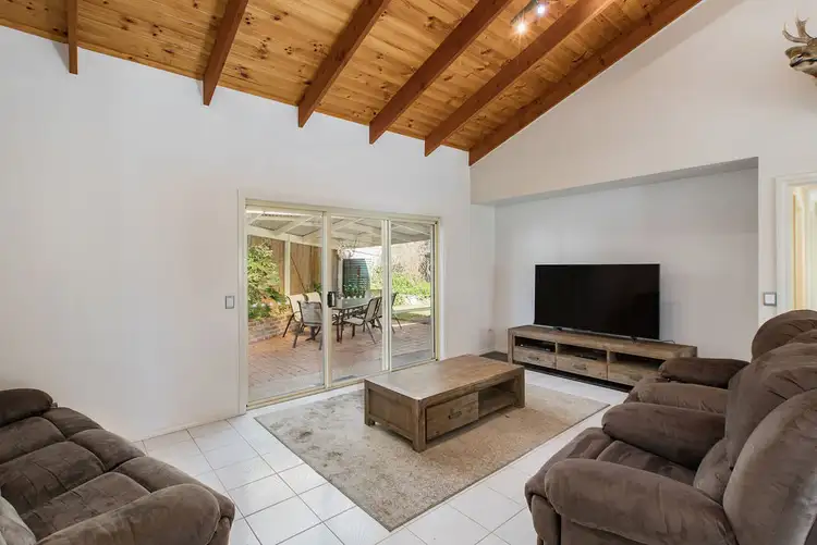 Fifth view of Homely house listing, 8 Pinkerton Court, Wodonga VIC 3690