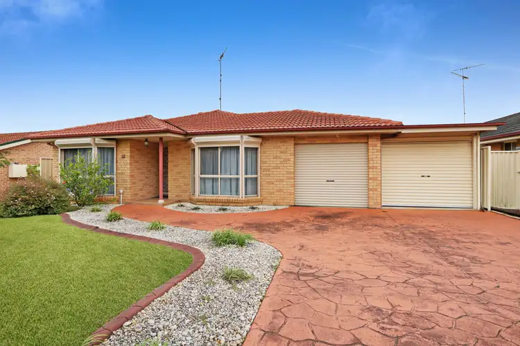 12 Stephenson Place, Currans Hill NSW 2567