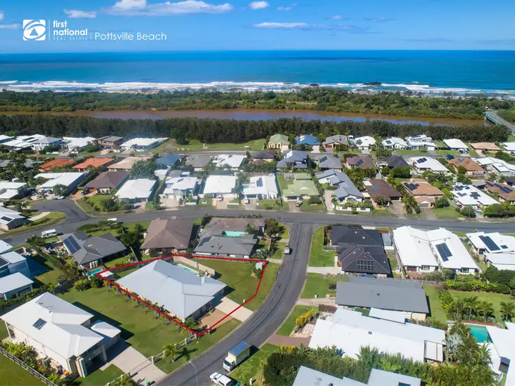 4 Woodfull Crescent, Pottsville NSW 2489