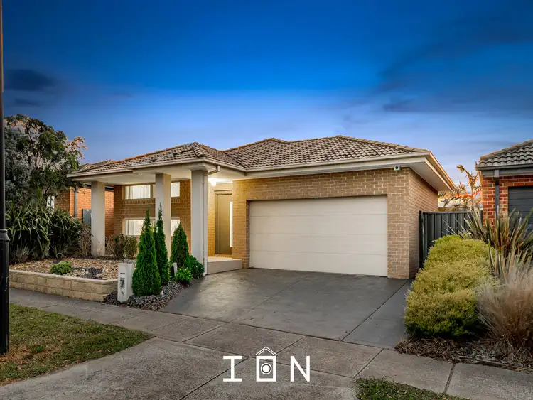 7 Perry Circuit, Cranbourne North VIC 3977