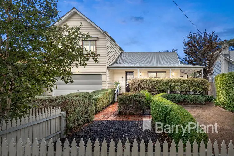 8 Lyon Street, Rosebud VIC 3939
