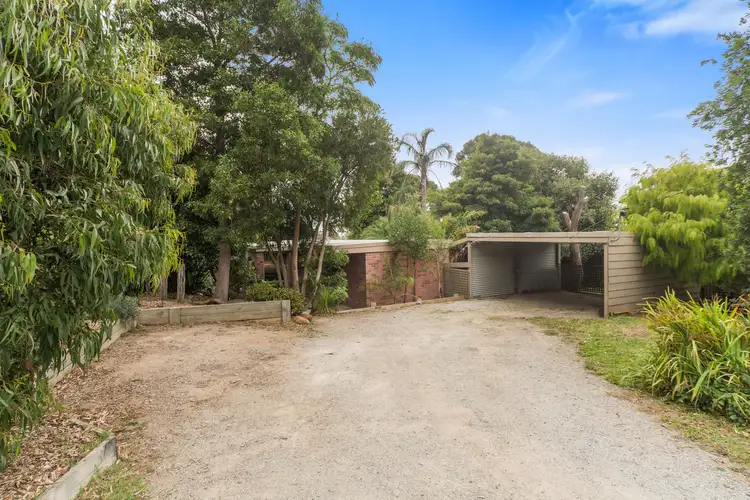 32 Summerhill Crescent, Mount Eliza VIC 3930