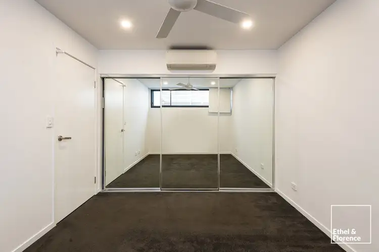 Fifth view of Homely apartment listing, 202/27 Ekibin Road, Annerley QLD 4103