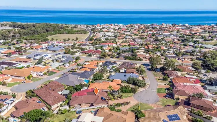5 Osprey Close, Halls Head WA 6210