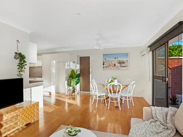 Third view of Homely semi-detached listing, 1/33 Mountain View Avenue, Miami QLD 4220