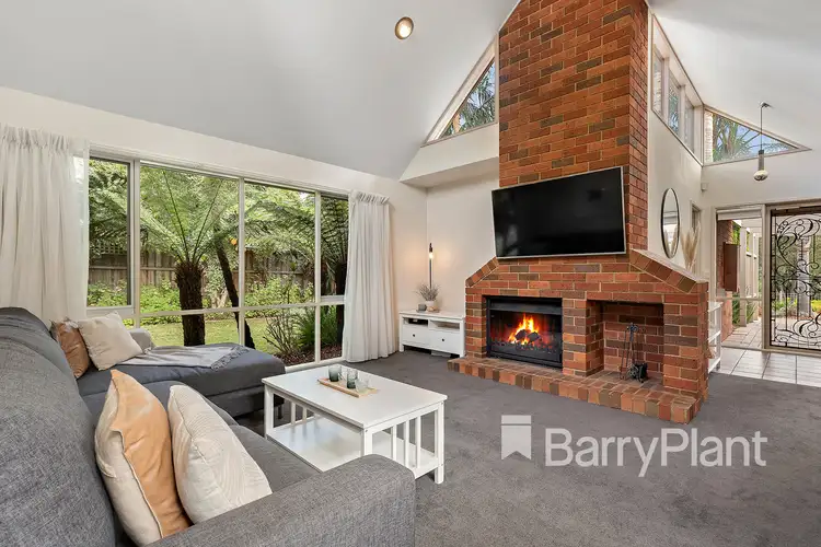 33 Banksia Place, Rosebud VIC 3939