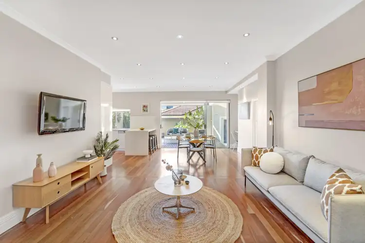 136 Grand Promenade, Doubleview WA 6018