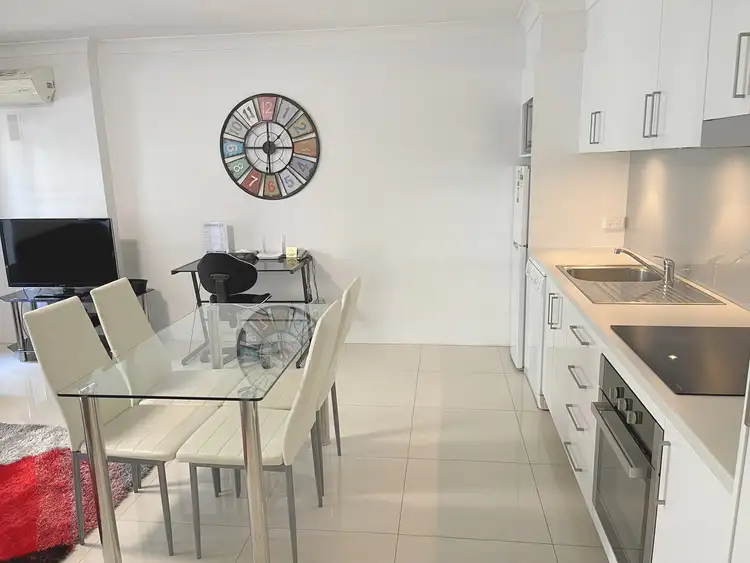 Second view of Homely apartment listing, 5/27 Birley Street, Spring Hill QLD 4000