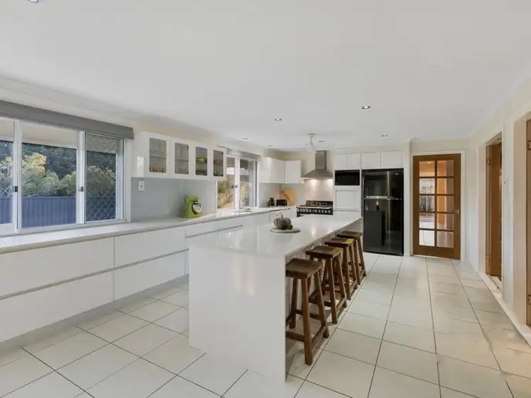 Fourth view of Homely house listing, 2 Lenna Court, Mount Warren Park QLD 4207