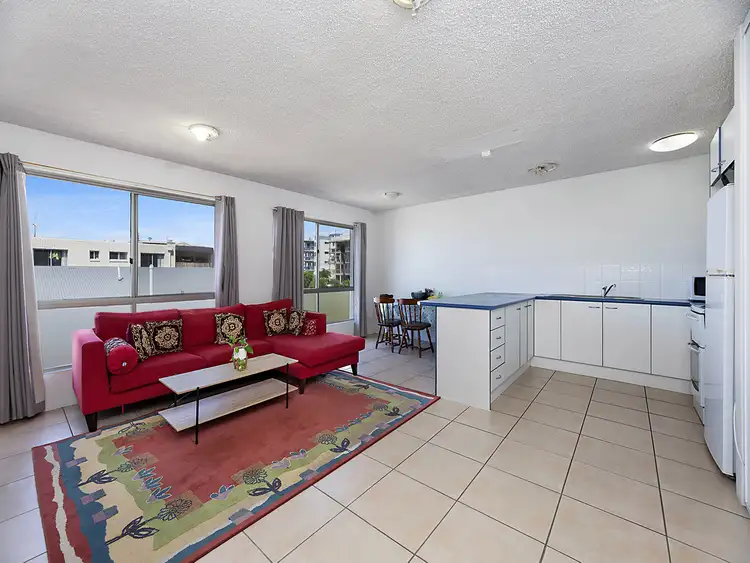 Fourth view of Homely unit listing, 6/5 Orvieto Terrace, Kings Beach QLD 4551