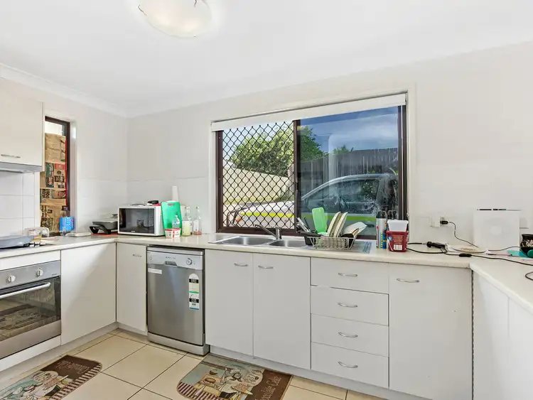 Sixth view of Homely semi-detached listing, 1/226 Edward Street, Raceview QLD 4305