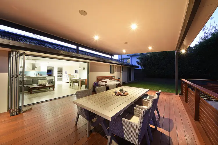 Main view of Homely semi-detached listing, 2/9 Alinjarra Drive, Tugun QLD 4224