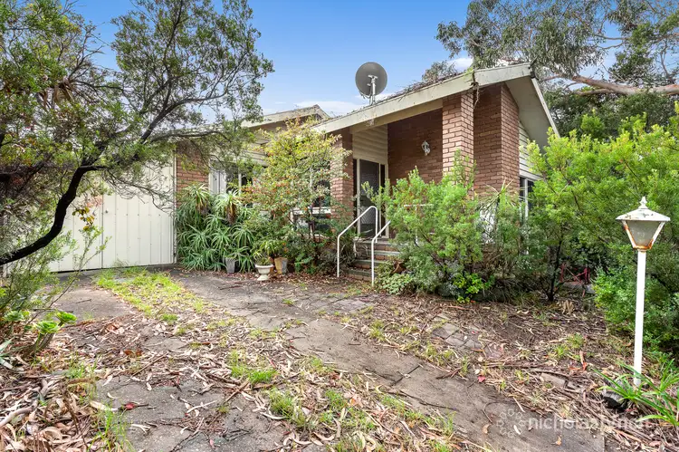 8 Dargo Court, Rye VIC 3941