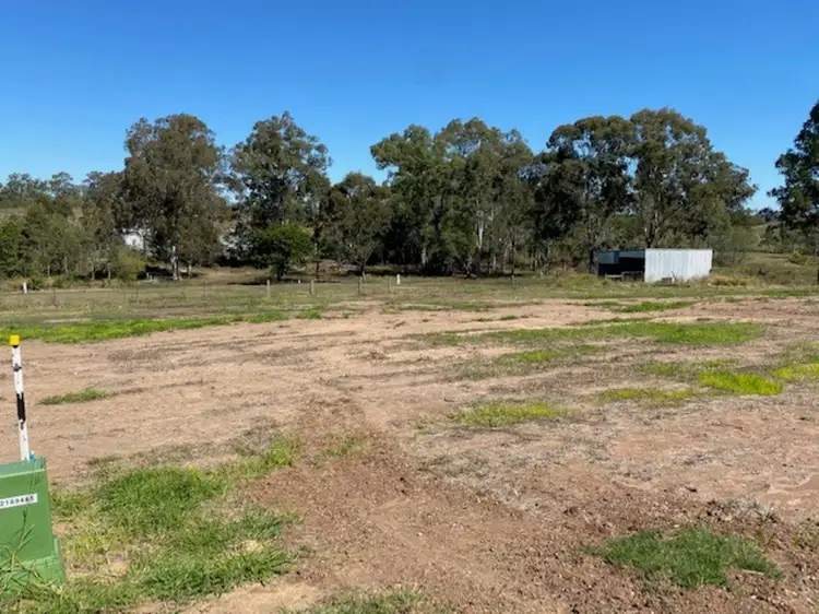 16 Campbell Court, Blacksoil QLD 4306