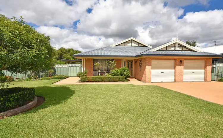14 Robina Crescent, Dubbo NSW 2830