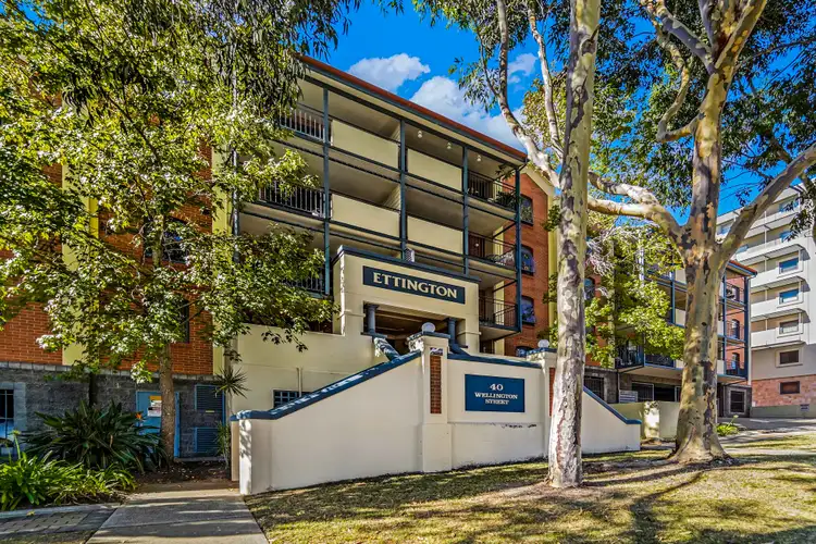 40 Wellington Street