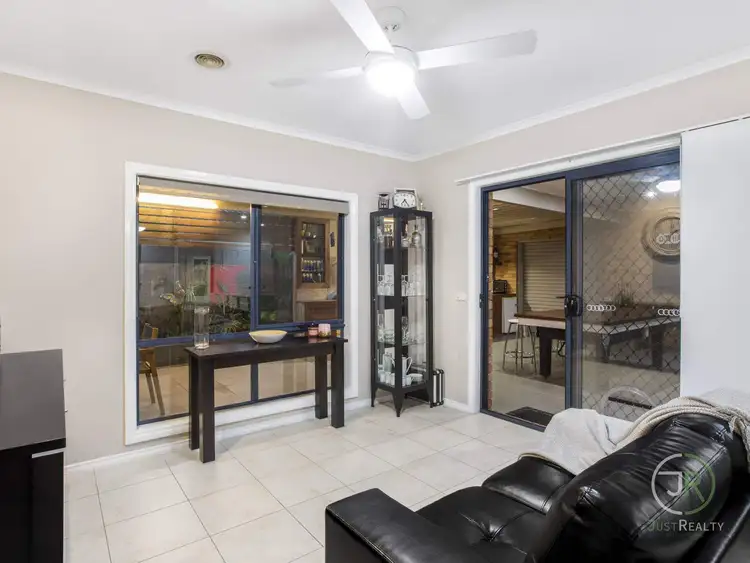 Fifth view of Homely house listing, 9 Dunferline Crescent, Cranbourne VIC 3977