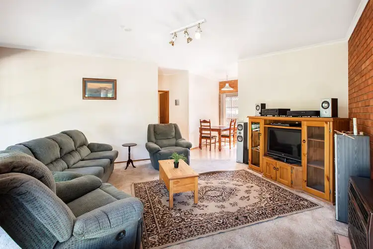 Third view of Homely unit listing, 2/10 Chifley Street, Wodonga VIC 3690