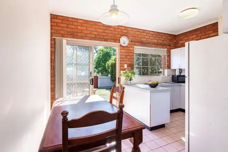 Fourth view of Homely unit listing, 2/10 Chifley Street, Wodonga VIC 3690