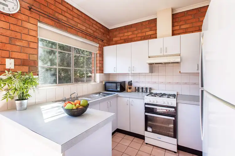 Sixth view of Homely unit listing, 2/10 Chifley Street, Wodonga VIC 3690