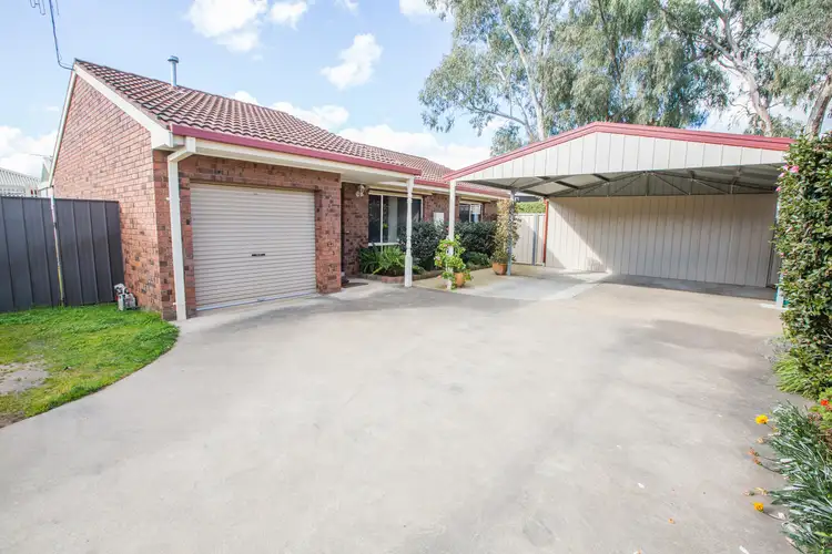 9 Statesman Drive