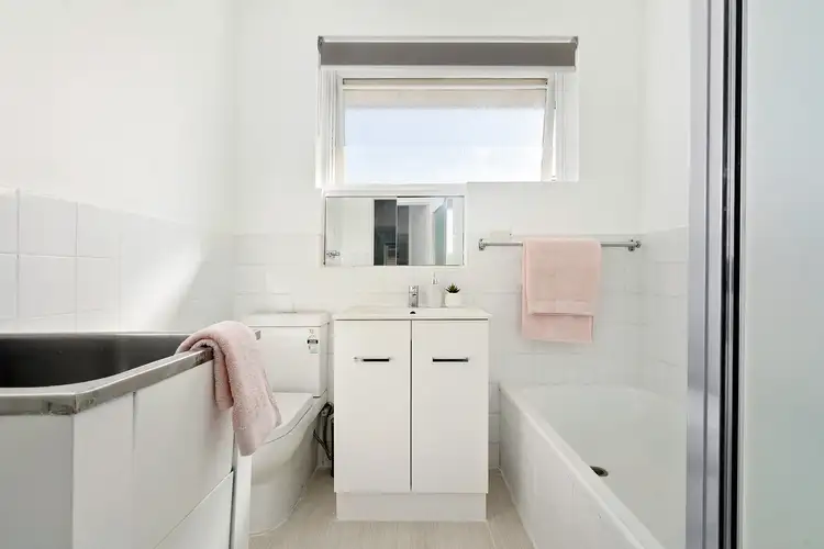 Sixth view of Homely apartment listing, 15/12-16 Symonds Street, Hawthorn East VIC 3123