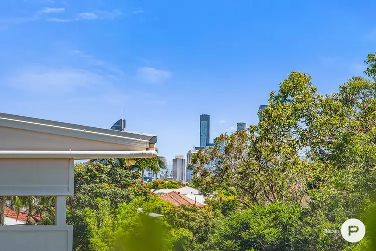 2/92 Bovelles Street, Camp Hill QLD 4152