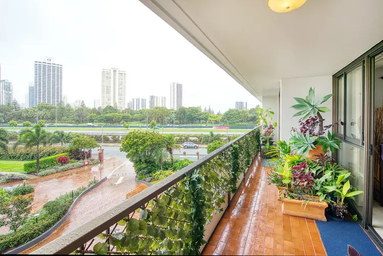 10/18 Commodore Drive, Surfers Paradise QLD 4217