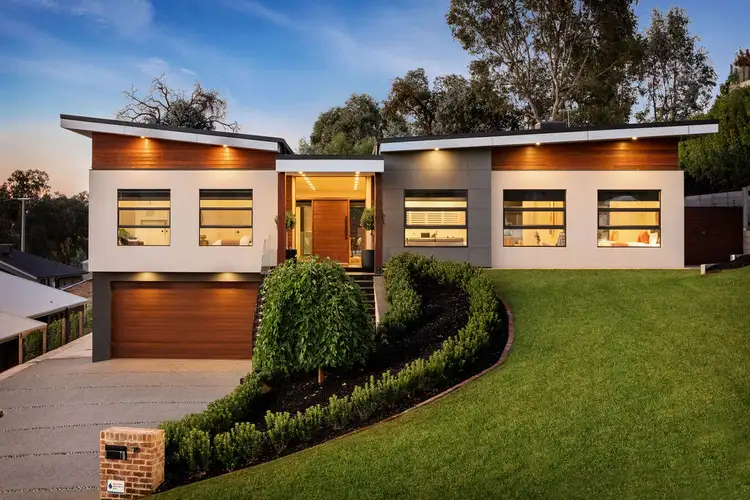 Main view of Homely house listing, 19 Peregrine Place, Wodonga VIC 3690