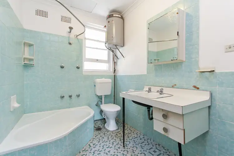 Sixth view of Homely apartment listing, 8/176 Russell Avenue, Dolls Point NSW 2219
