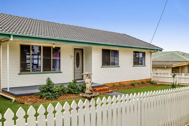 10 Berghofer Street, Rockville QLD 4350