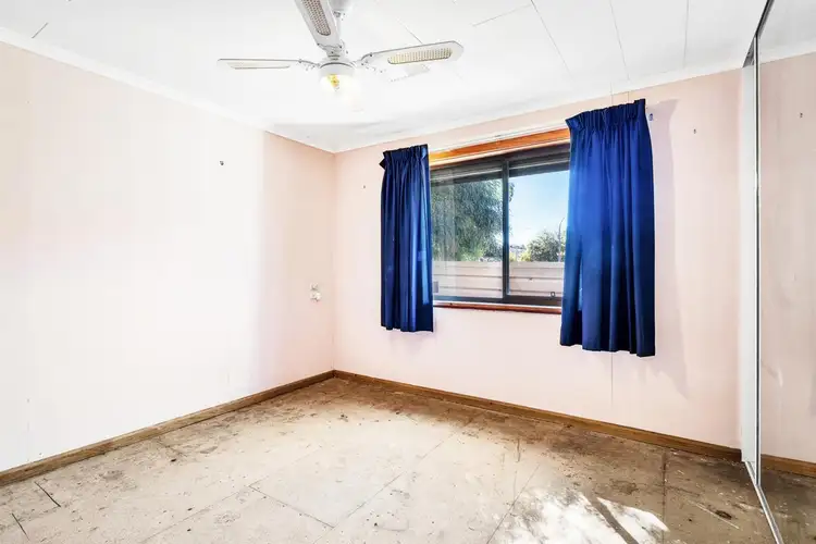 Fifth view of Homely house listing, 1 Nash Crescent, Morphett Vale SA 5162
