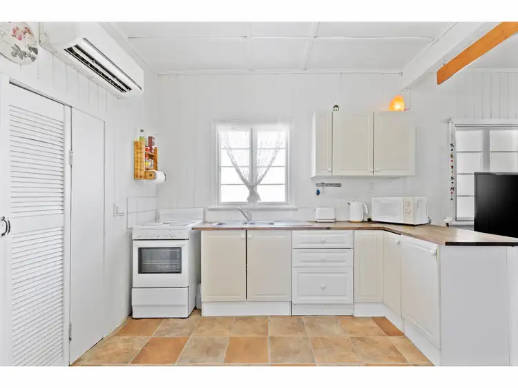 Second view of Homely house listing, 142 Richardson Road, Park Avenue QLD 4701