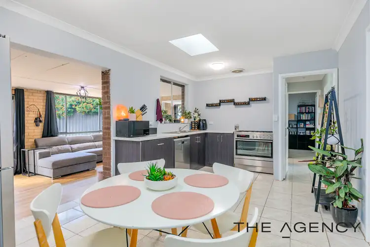 8 Gordon Place, Huntingdale WA 6110