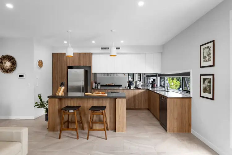 Main view of Homely townhouse listing, 2/35 Jackson Street, Hamilton QLD 4007