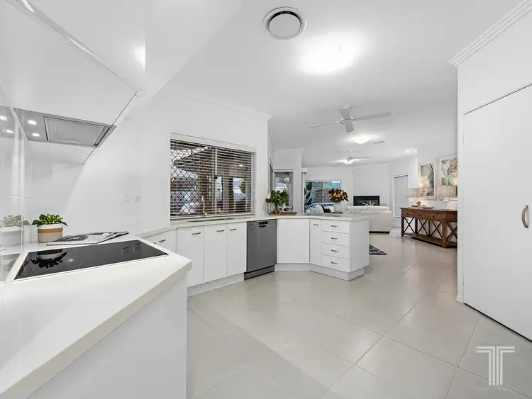 Fifth view of Homely house listing, 24 Braemar Place, Carindale QLD 4152