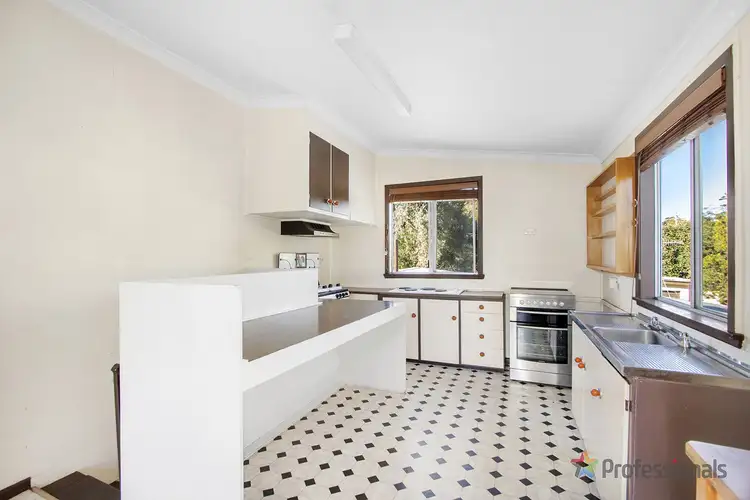 Third view of Homely house listing, 2 West Avenue, Armidale NSW 2350
