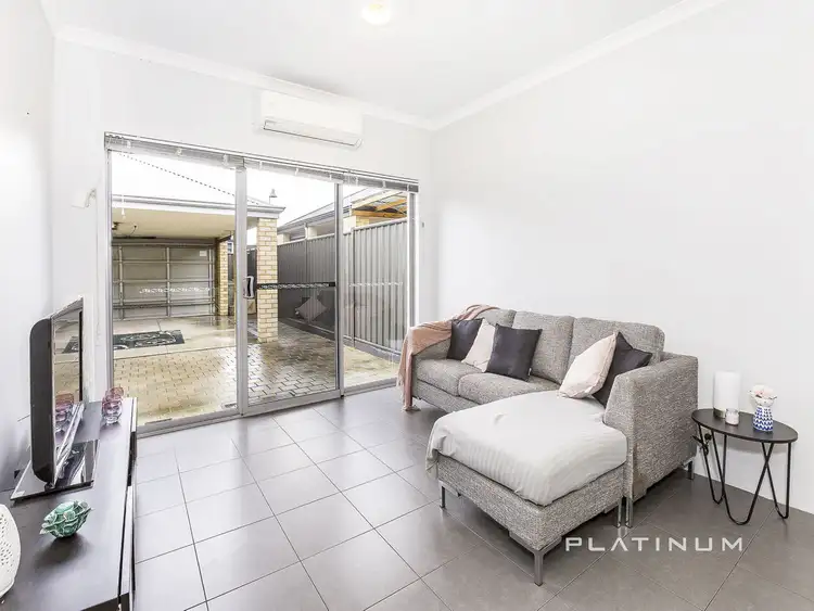 262 Grandis Boulevard, Banksia Grove WA 6031