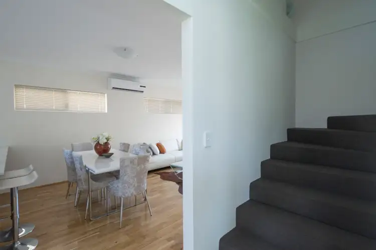 Seventh view of Homely townhouse listing, 1/8 Pearl Road, Cloverdale WA 6105