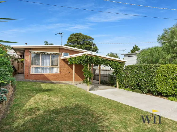27 Sixth Avenue, Rosebud VIC 3939
