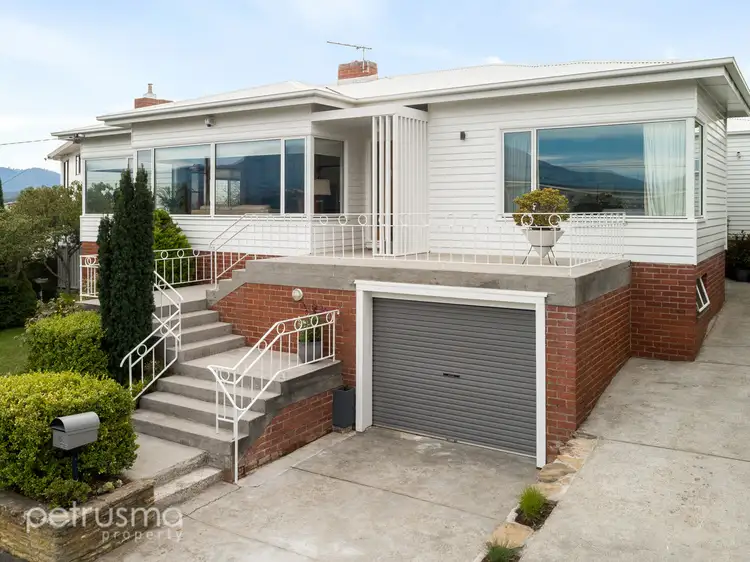 15 Marana Avenue, Rose Bay TAS 7015