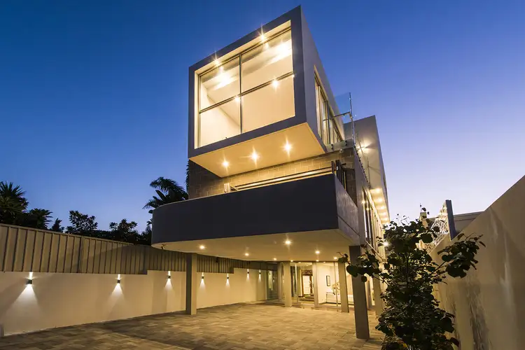 1c Williams Road, Melville WA 6156