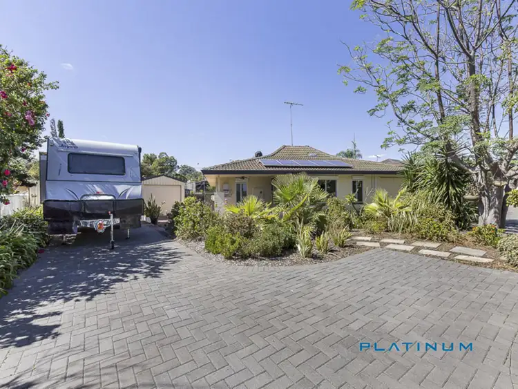 8 Muskoka Avenue, Wanneroo WA 6065