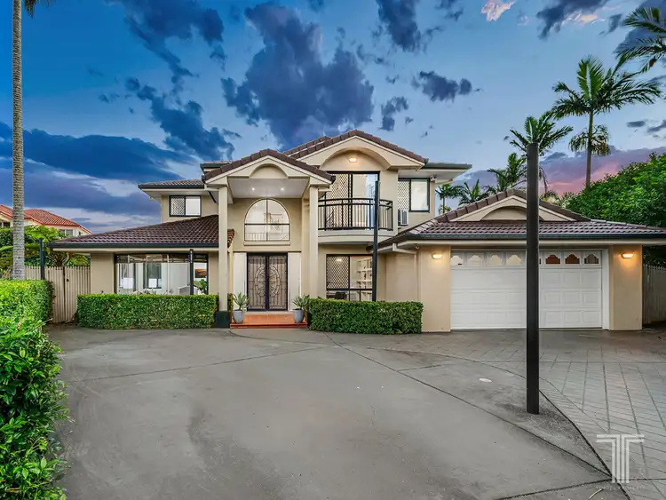 5 Duthie Court, Carindale QLD 4152
