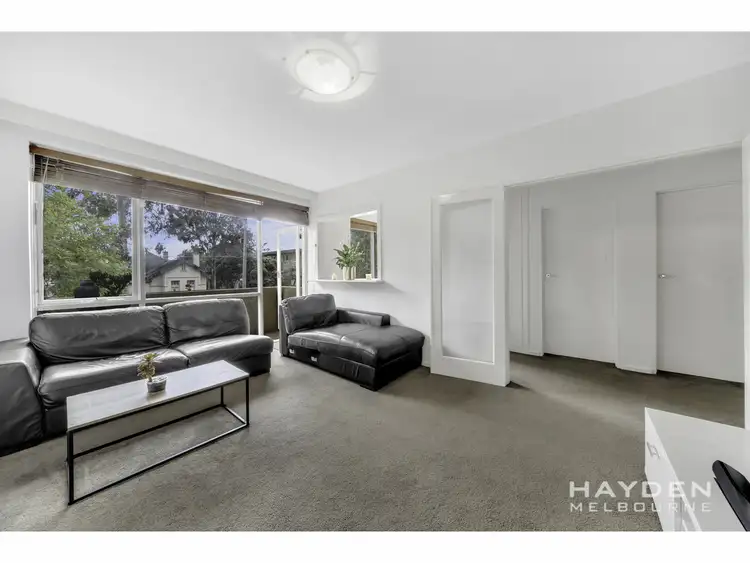 1/44 Robe Street, St Kilda VIC 3182