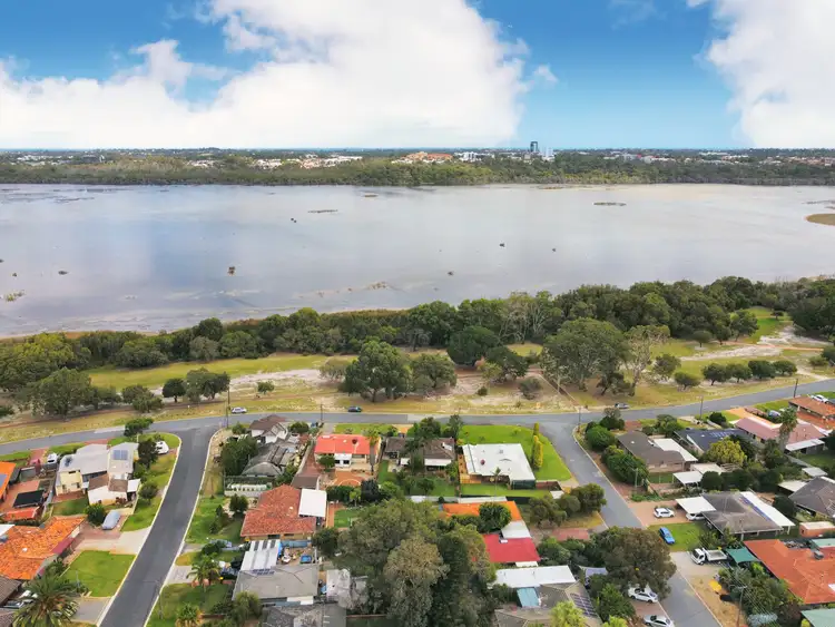 Second view of Homely house listing, 18 Banyandah Boulevard, Wanneroo WA 6065