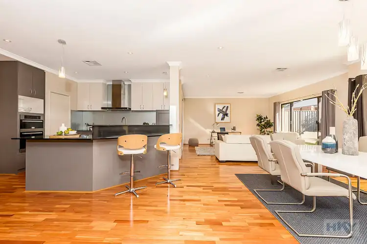 14 Cinnabar Bend, Aveley WA 6069