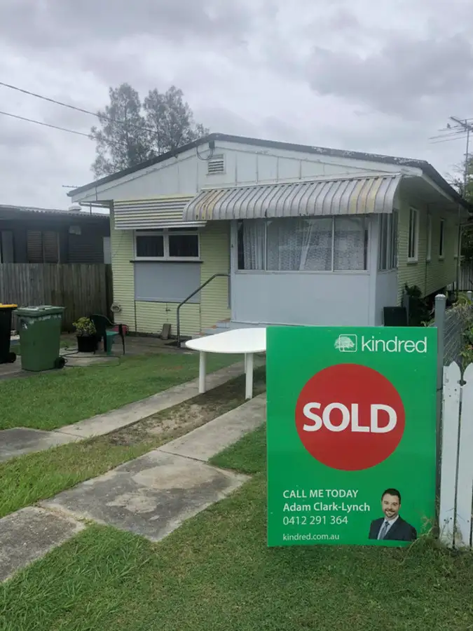 8 Hinton Street, Redcliffe QLD 4020